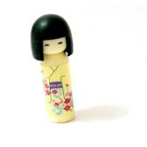 Borracha Kokeshi Amarela